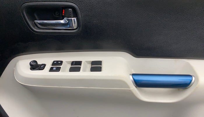 2019 Maruti IGNIS ALPHA 1.2, Petrol, Manual, 63,962 km, Driver Side Door Panels Control
