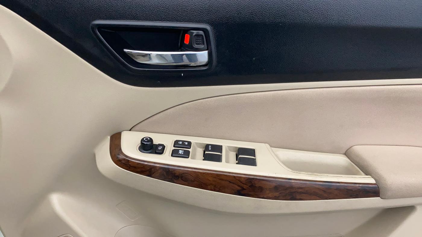 2020 Maruti Dzire ZXI, Petrol, Manual, 40,114 km, Driver Side Door Panels Control