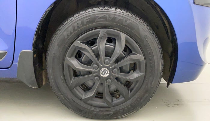 2017 Maruti Baleno DELTA PETROL 1.2, Petrol, Manual, 41,283 km, Right Front Wheel