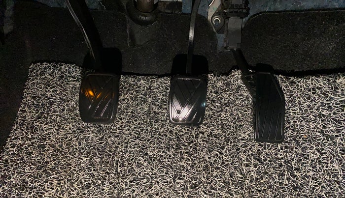 2021 Maruti Baleno ZETA PETROL 1.2, Petrol, Manual, 71,982 km, Pedals