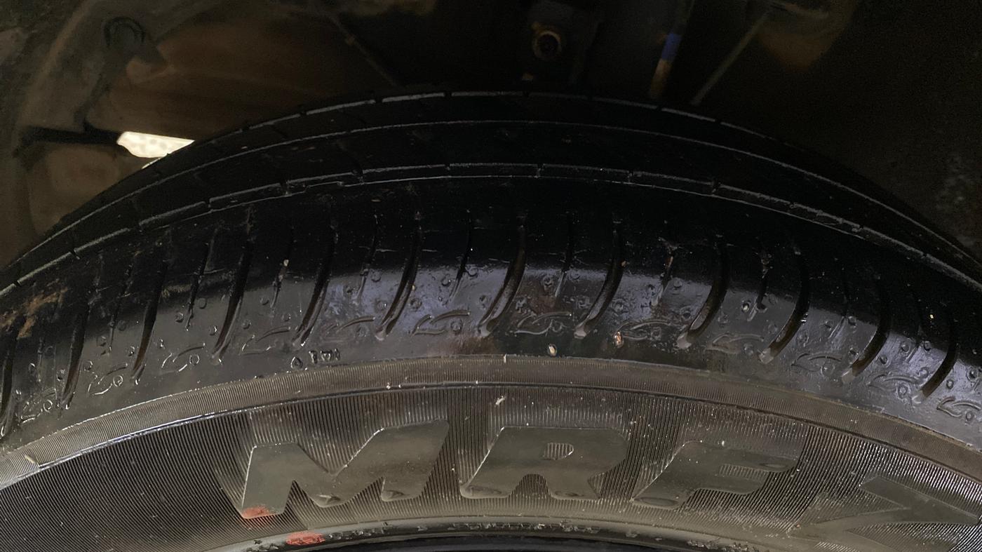 2019 Maruti Baleno DELTA PETROL 1.2, Petrol, Manual, 14,121 km, Left Front Tyre Tread