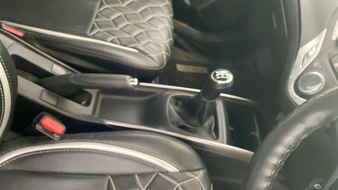 2019 Maruti Baleno DELTA PETROL 1.2, Petrol, Manual, 14,121 km, Gear Lever