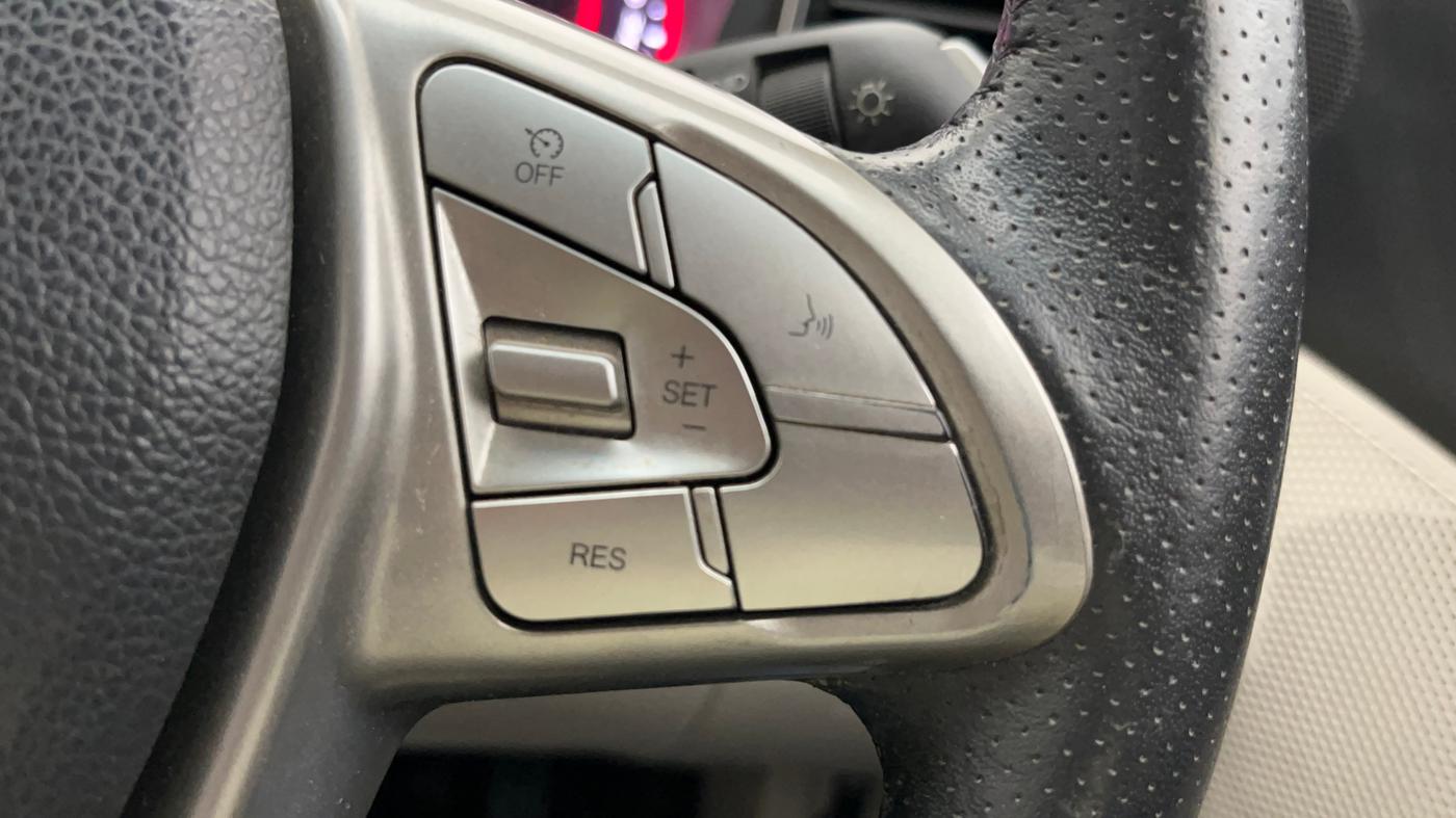 2021 Mahindra XUV300 W8 (O) 1.2 PETROL AMT, Petrol, Automatic, 89,787 km, Adaptive Cruise Control