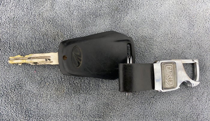 2018 Mahindra KUV 100 NXT K2 D 6S, Diesel, Manual, 66,014 km, Key Close Up