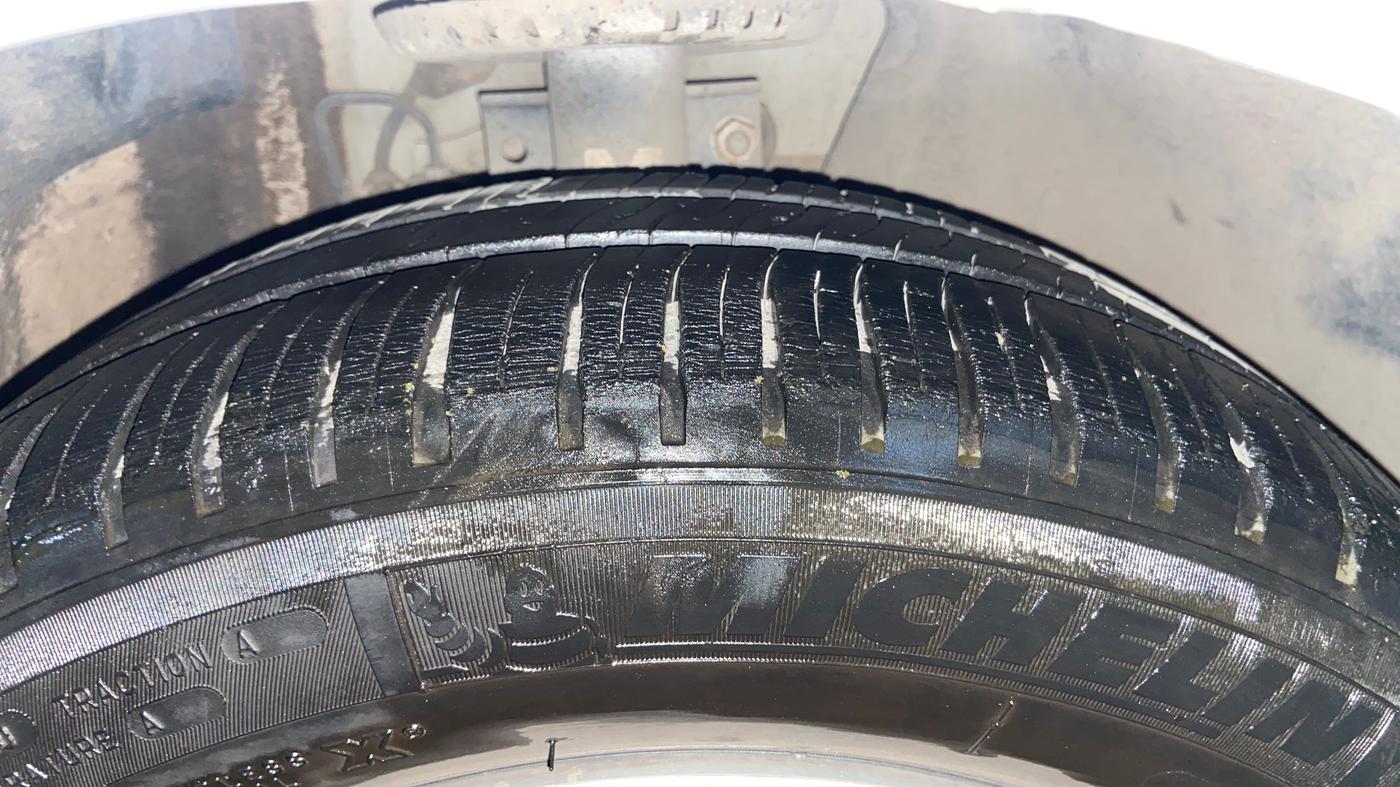2016 Volkswagen Polo GT TSI AT, Petrol, Automatic, 61,343 km, Right Front Tyre Tread