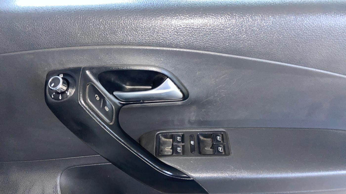 2016 Volkswagen Polo GT TSI AT, Petrol, Automatic, 61,343 km, Driver Side Door Panels Control