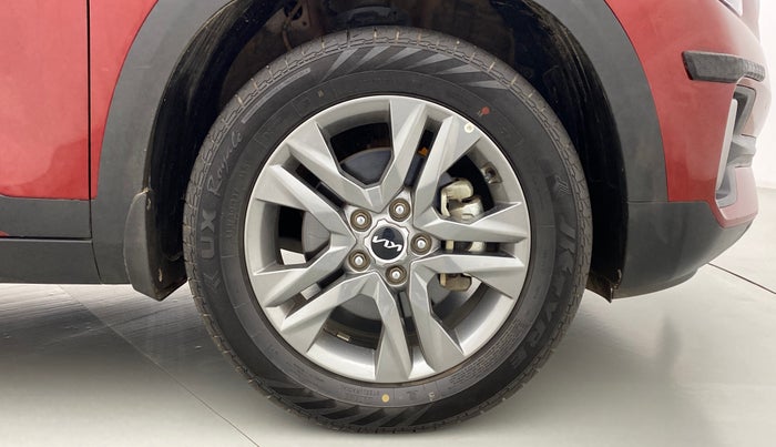 2022 KIA SELTOS HTX+ MT 1.5 DIESEL, Diesel, Manual, 8,095 km, Right Front Wheel
