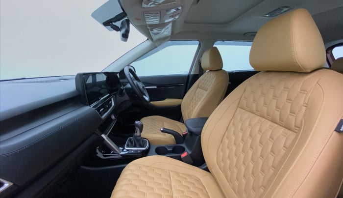 2022 KIA SELTOS HTX+ MT 1.5 DIESEL, Diesel, Manual, 8,095 km, Right Side Front Door Cabin