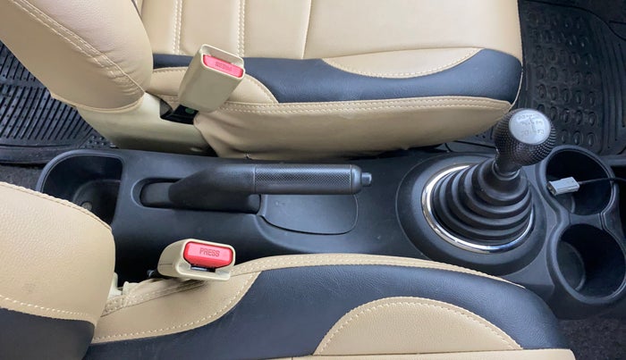 2014 Honda Amaze 1.2L I-VTEC S, Petrol, Manual, 53,943 km, Gear Lever