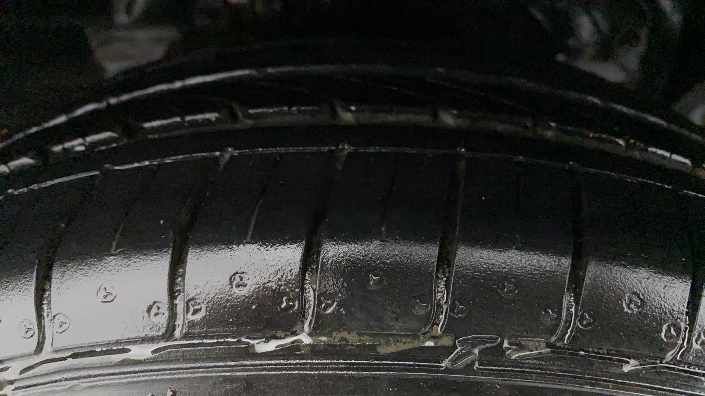 2018 Ford FREESTYLE TITANIUM 1.2 PETROL, Petrol, Manual, 49,824 km, Right Front Tyre Tread