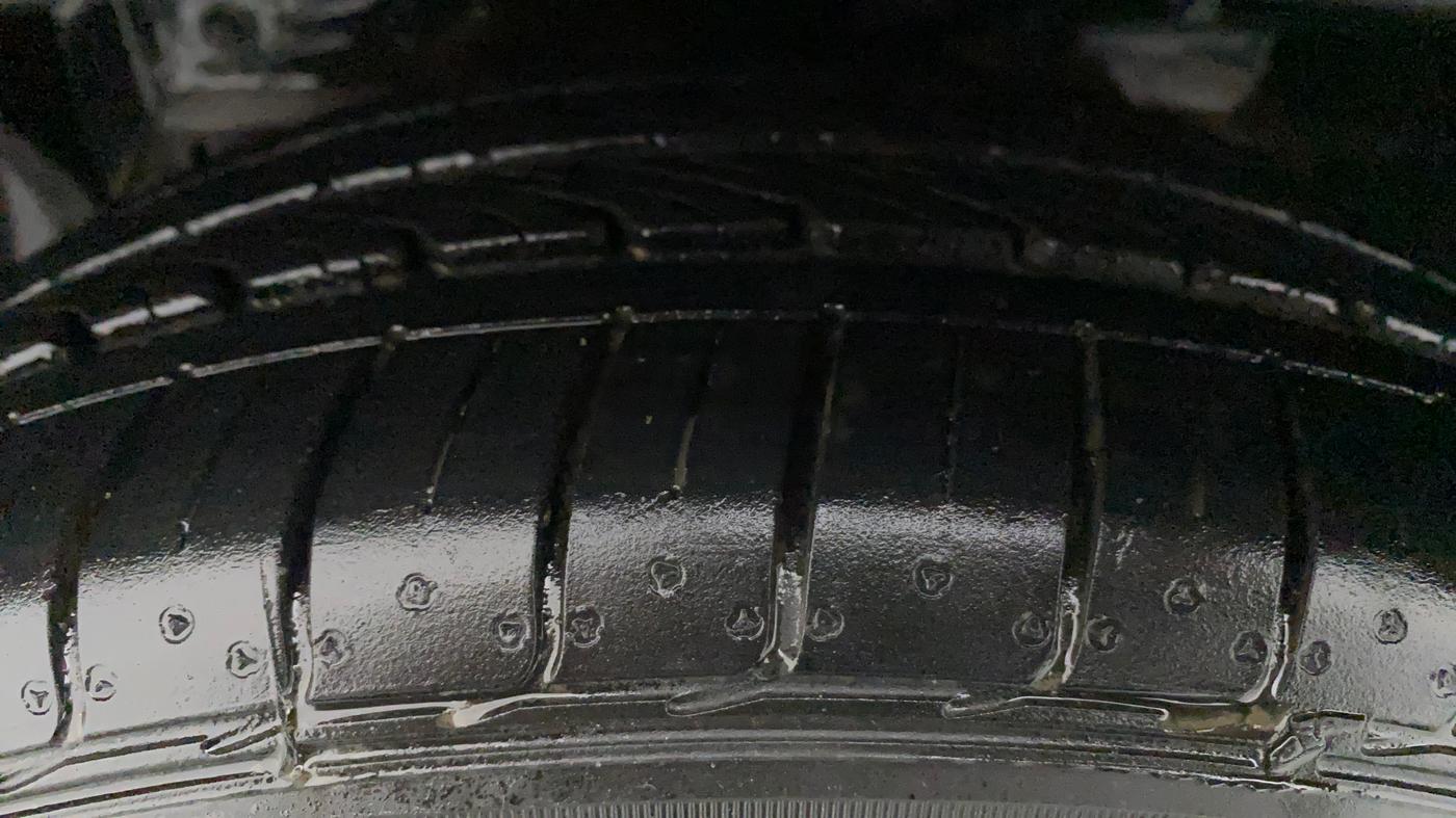 2018 Ford FREESTYLE TITANIUM 1.2 PETROL, Petrol, Manual, 49,824 km, Left Front Tyre Tread