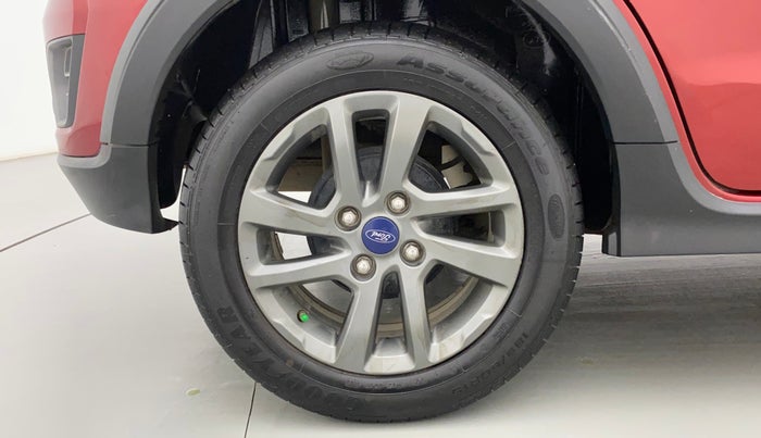 2018 Ford FREESTYLE TITANIUM 1.2 PETROL, Petrol, Manual, 49,824 km, Right Rear Wheel