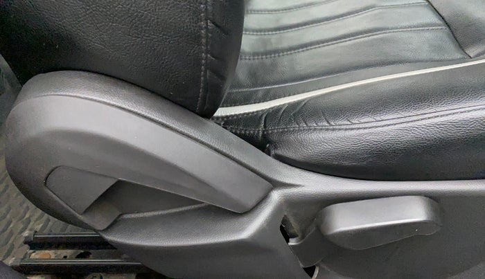2018 Ford FREESTYLE TITANIUM 1.2 PETROL, Petrol, Manual, 49,824 km, Driver Side Adjustment Panel