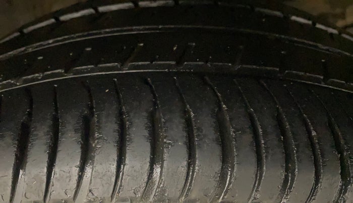 2020 KIA SELTOS HTK 1.5 PETROL, Petrol, Manual, 98,241 km, Right Front Tyre Tread