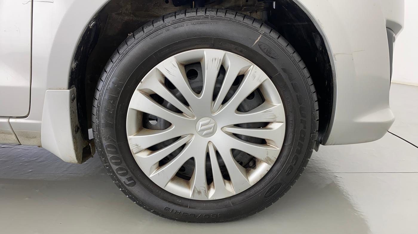 2013 Maruti Ertiga VXI, Petrol, Manual, 44,603 km, Right Front Wheel