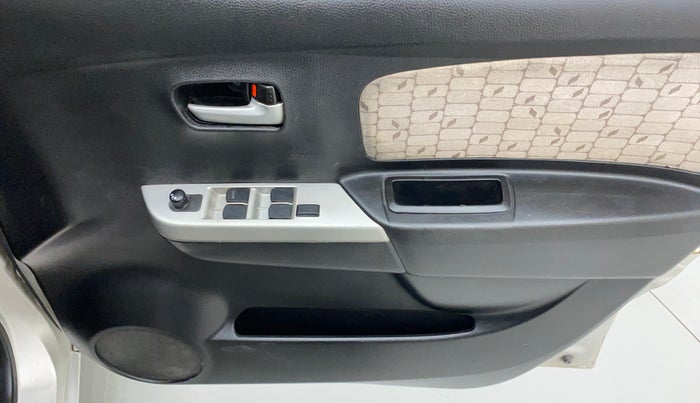 2015 Maruti Wagon R 1.0 VXI, Petrol, Manual, 58,171 km, Driver Side Door Panels Control