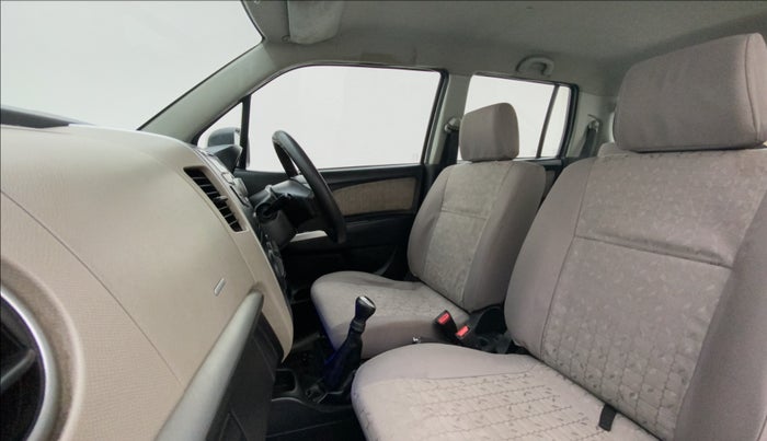 2015 Maruti Wagon R 1.0 VXI, Petrol, Manual, 58,171 km, Right Side Front Door Cabin