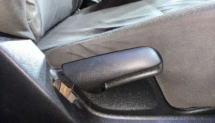 2016 Maruti Swift VXI, Petrol, Manual, 95,146 km, Driver Side Adjustment Panel