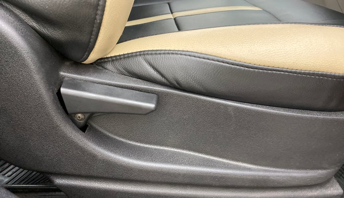 2019 Tata NEXON XM 1.2, Petrol, Manual, 37,159 km, Driver Side Adjustment Panel