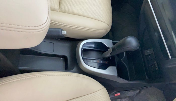 2018 Honda Jazz 1.2L I-VTEC V AT, Petrol, Automatic, 72,562 km, Gear Lever