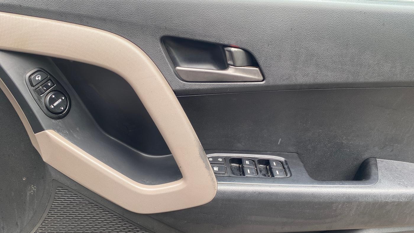 2016 Hyundai Creta SX PLUS 1.6 PETROL, Petrol, Manual, 53,363 km, Driver Side Door Panels Control