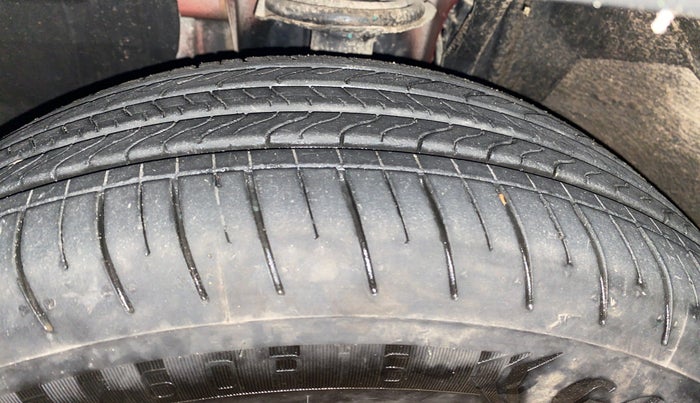 2021 Nissan MAGNITE XV PREMIUM TURBO DUAL TONE , Petrol, Manual, 27,435 km, Left Front Tyre Tread