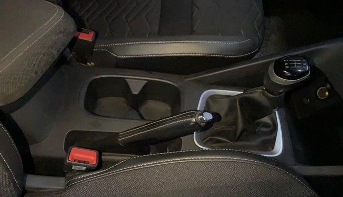 2021 Nissan MAGNITE XV PREMIUM TURBO DUAL TONE , Petrol, Manual, 27,435 km, Gear Lever