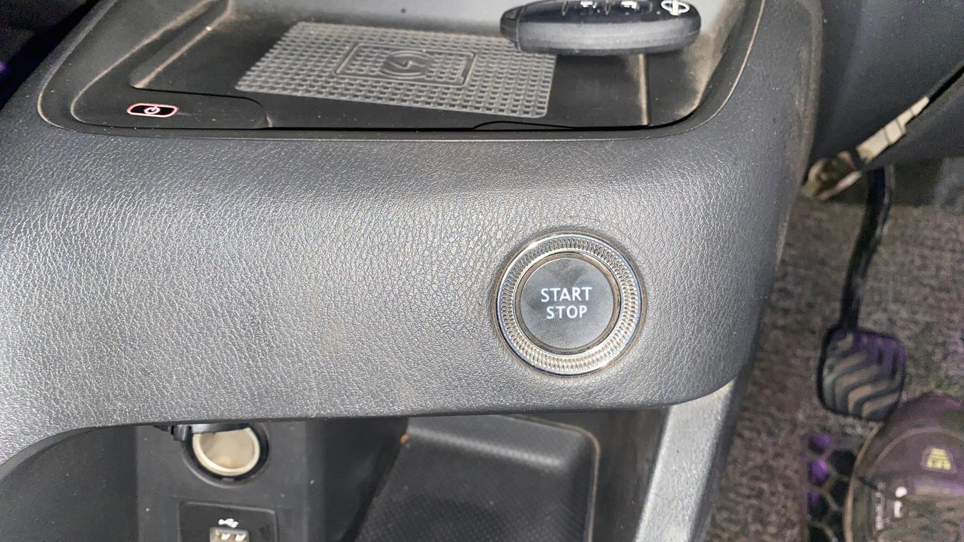 2021 Nissan MAGNITE XV PREMIUM TURBO DUAL TONE , Petrol, Manual, 27,435 km, Keyless Start/ Stop Button