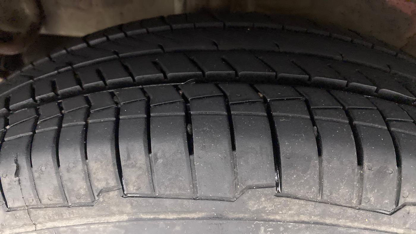 2016 Maruti Celerio VXI AMT (O), Petrol, Automatic, 48,477 km, Right Rear Tyre Tread