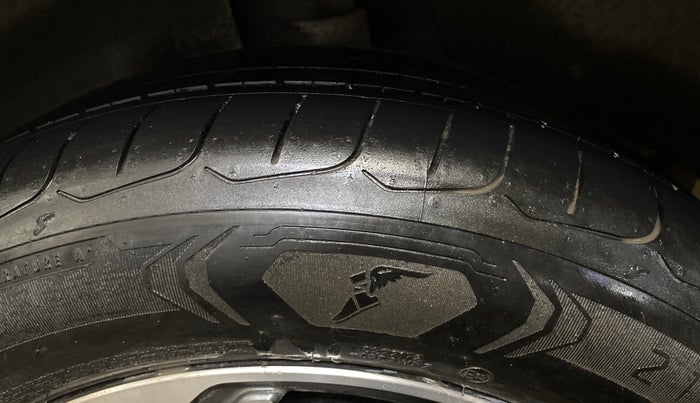 2018 Hyundai Creta SX (O) 1.6 PETROL, Petrol, Manual, 1,09,975 km, Left Rear Tyre Tread