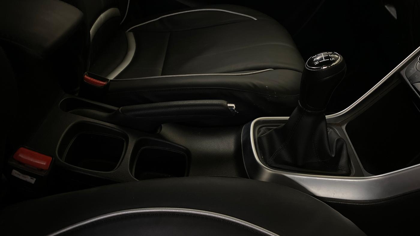 2022 Maruti S Cross ZETA 1.5, Petrol, Manual, 25,620 km, Gear Lever