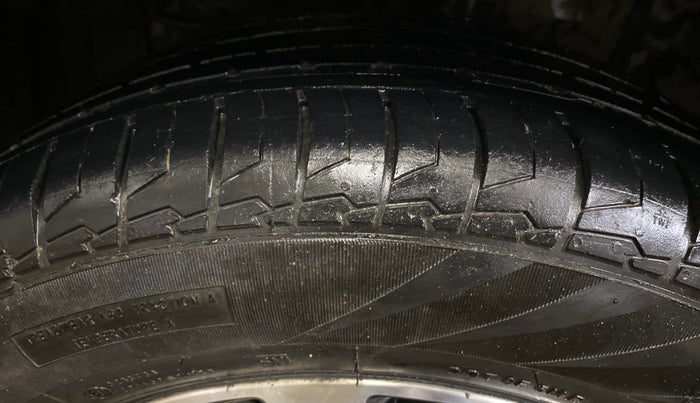 2022 Maruti S Cross ZETA 1.5, Petrol, Manual, 25,620 km, Left Front Tyre Tread