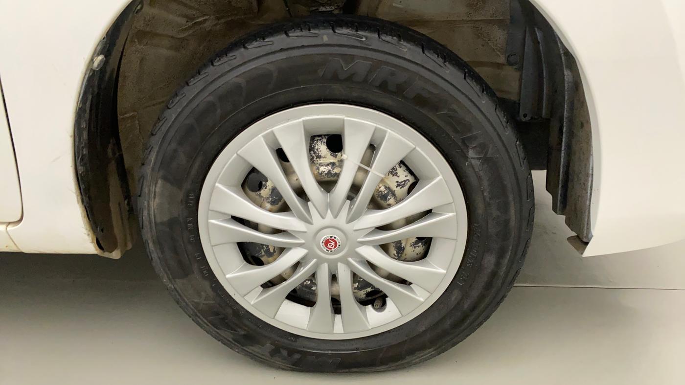 2015 Maruti Wagon R 1.0 LXI CNG, CNG, Manual, 84,850 km, Right Front Wheel
