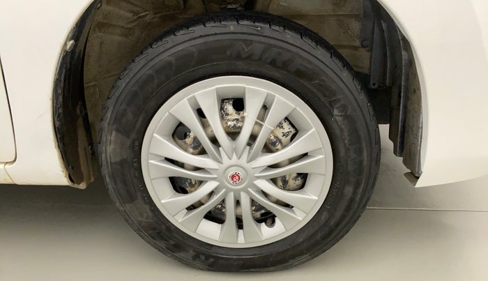 2015 Maruti Wagon R 1.0 LXI CNG, CNG, Manual, 84,850 km, Right Front Wheel