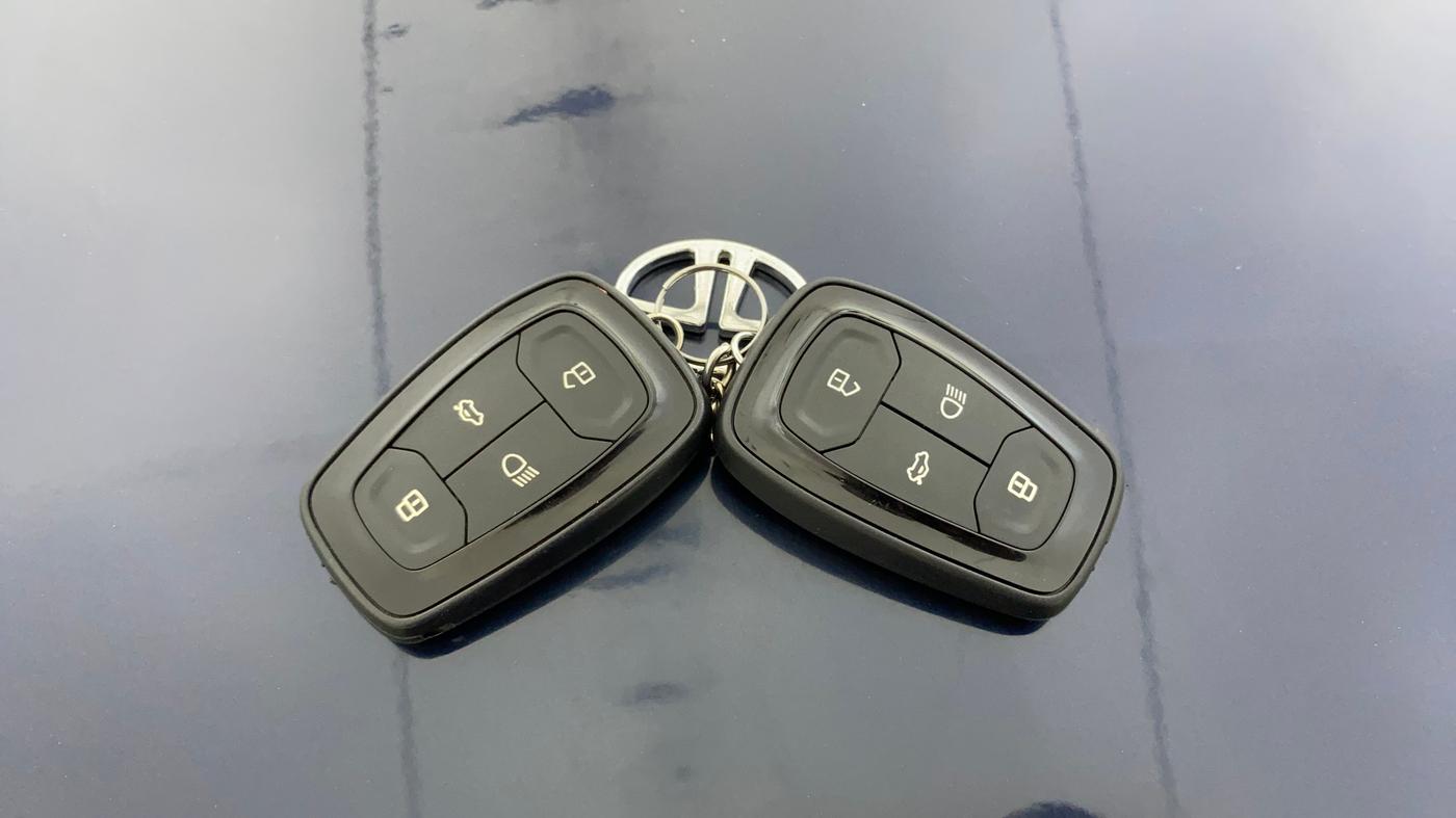 2022 Tata TIGOR XZ PLUS PETROL, Petrol, Manual, 24,977 km, Key Close Up