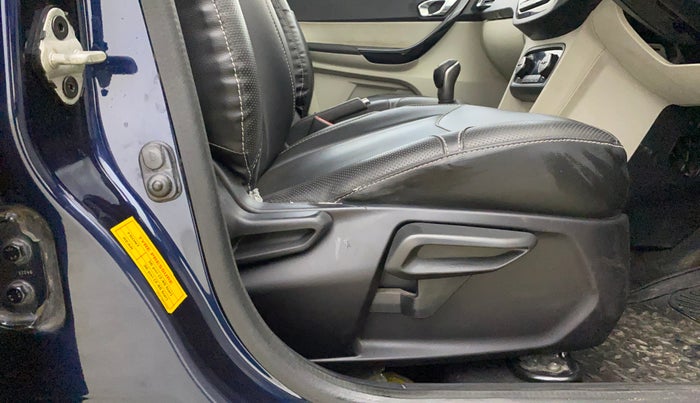 2022 Tata TIGOR XZ PLUS PETROL, Petrol, Manual, 24,977 km, Driver Side Adjustment Panel