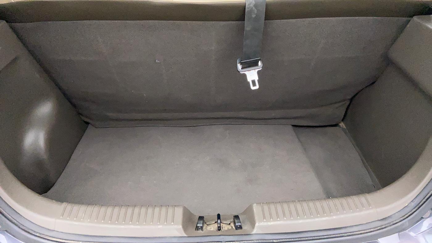 2015 Hyundai i10 MAGNA 1.1 IRDE2, Petrol, Manual, 25,028 km, Boot Inside