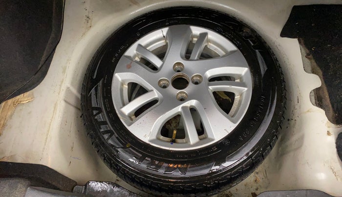 2012 Maruti Swift Dzire ZXI, Petrol, Manual, 1,02,358 km, Spare Tyre