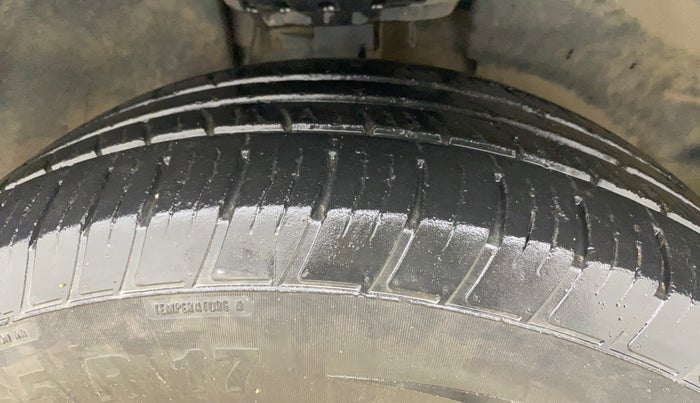 2021 Tata Harrier XZA 2.0L, Diesel, Automatic, 52,858 km, Right Front Tyre Tread