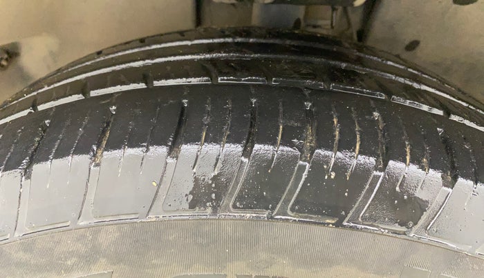 2021 Tata Harrier XZA 2.0L, Diesel, Automatic, 52,858 km, Left Front Tyre Tread