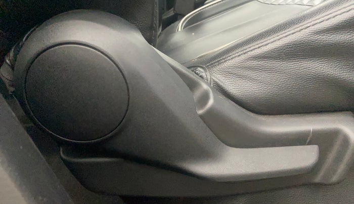 2022 Maruti IGNIS SIGMA 1.2, Petrol, Manual, 46,564 km, Driver Side Adjustment Panel