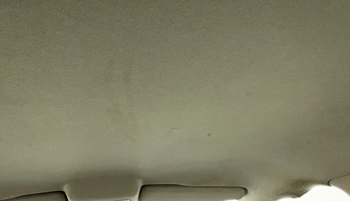 2012 Volkswagen Polo TRENDLINE 1.2L PETROL, Petrol, Manual, 43,121 km, Ceiling - Roof lining is minor torn