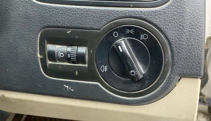 2012 Volkswagen Polo TRENDLINE 1.2L PETROL, Petrol, Manual, 43,121 km, Dashboard - Headlight height adjustment not working