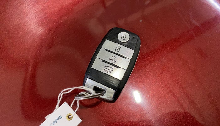 2021 KIA SONET GTX PLUS 1.5 AT, Diesel, Automatic, 39,245 km, Key Close Up