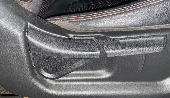 2021 KIA SONET GTX PLUS 1.5 AT, Diesel, Automatic, 39,245 km, Driver Side Adjustment Panel