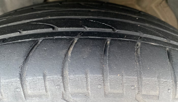 2020 MG HECTOR SHARP 1.5 DCT PETROL, Petrol, Automatic, 96,772 km, Left Front Tyre Tread