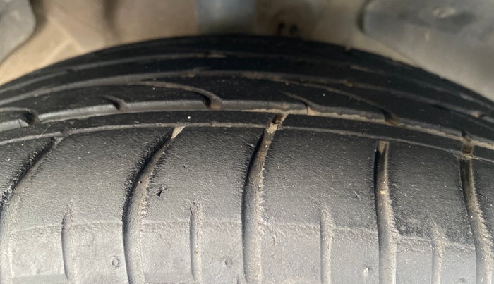 2020 MG HECTOR SHARP 1.5 DCT PETROL, Petrol, Automatic, 96,772 km, Right Front Tyre Tread