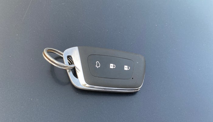 2020 MG HECTOR SHARP 1.5 DCT PETROL, Petrol, Automatic, 96,772 km, Key Close Up
