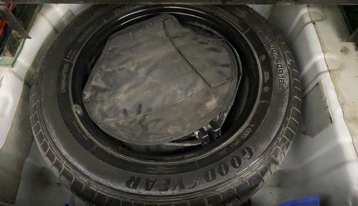 2022 Tata NEXON XE PETROL, CNG, Manual, 75,986 km, Spare Tyre