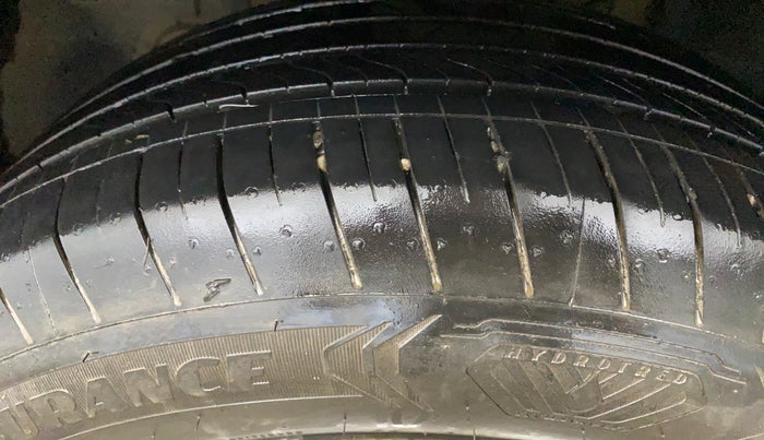 2022 Tata NEXON XE PETROL, CNG, Manual, 75,986 km, Left Front Tyre Tread